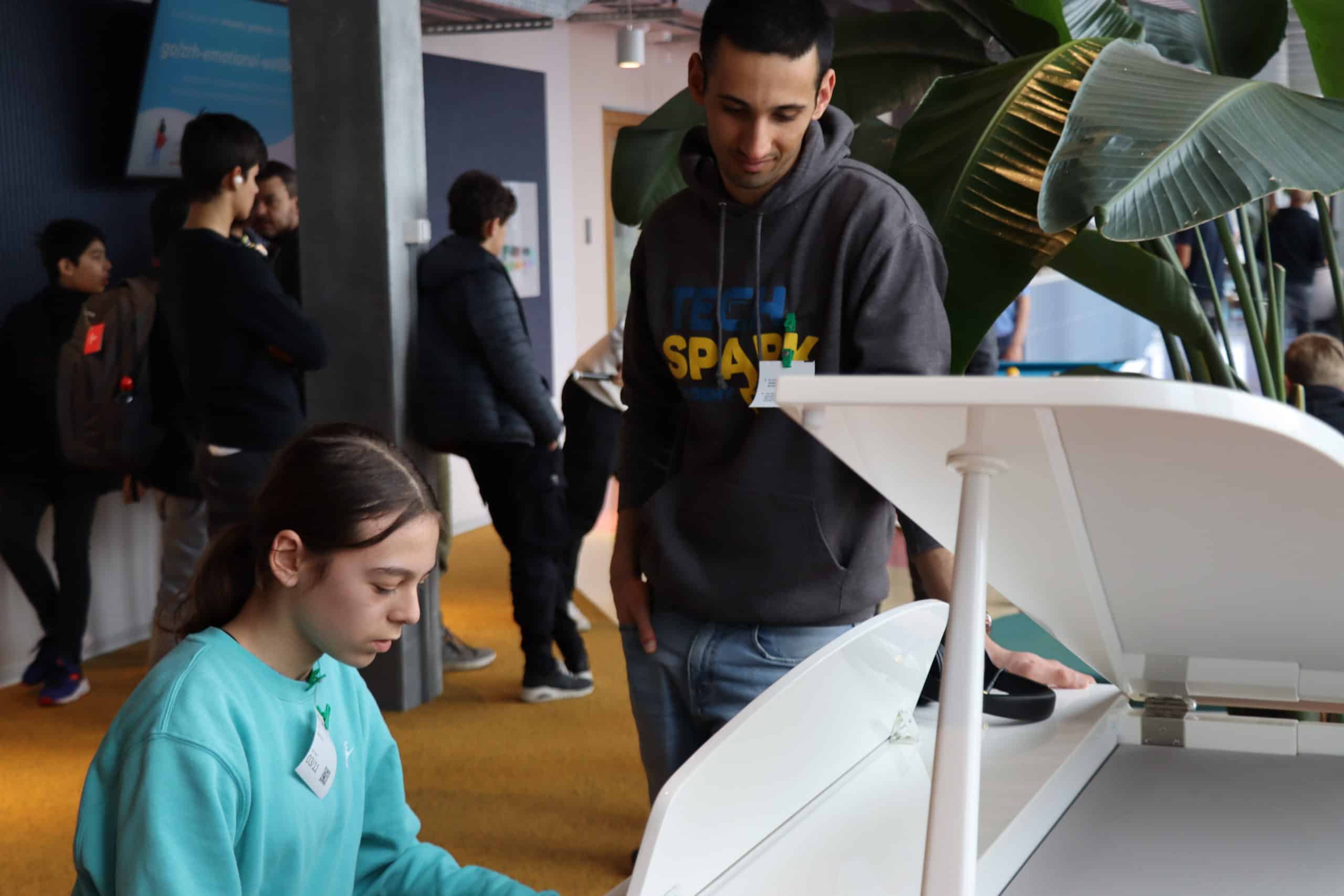 Read more about the article Digital Holiday Day Camps for Future Tech Prodigies